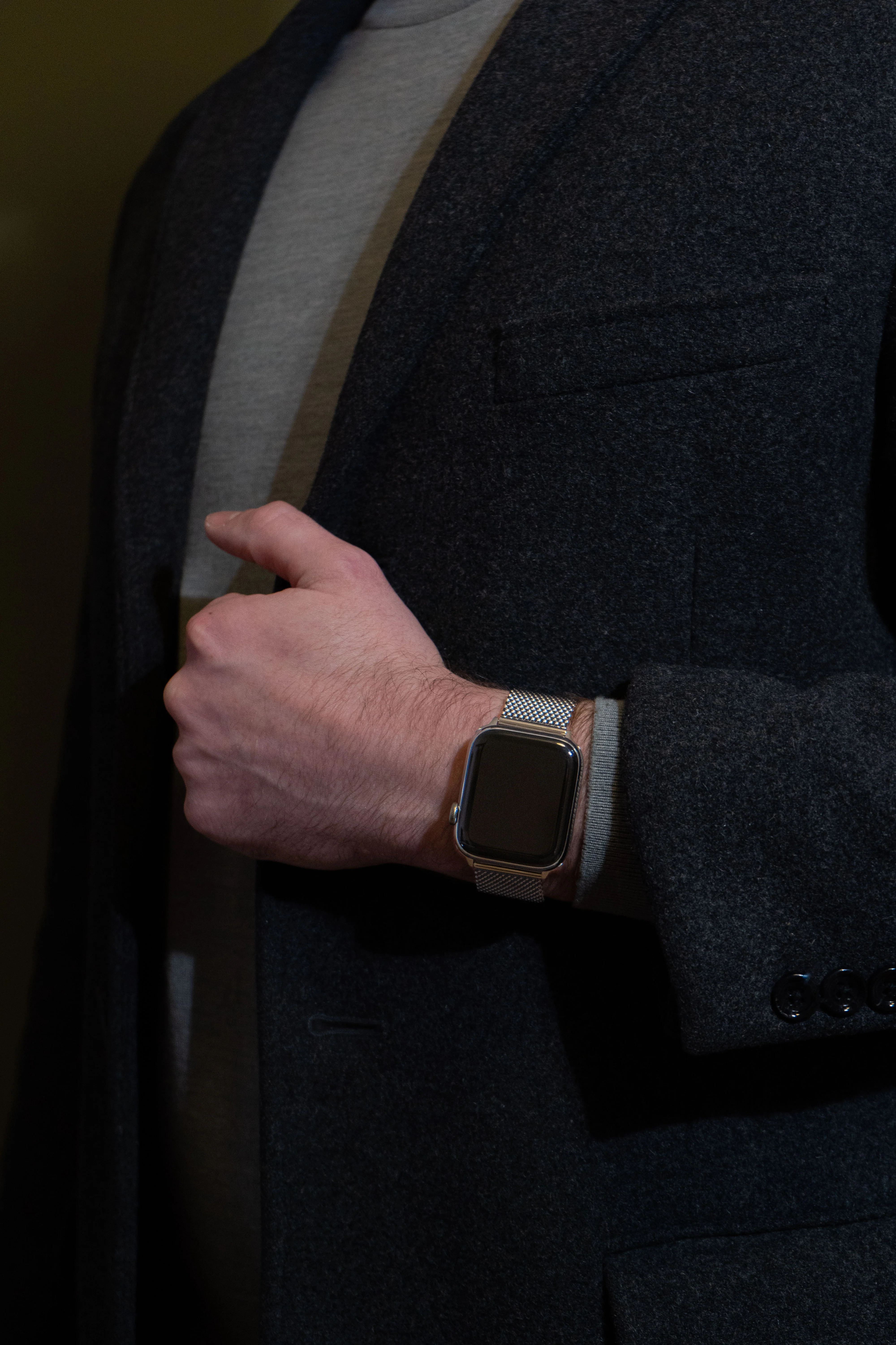 Apple Mesh Milanese Watch Band - Image 3