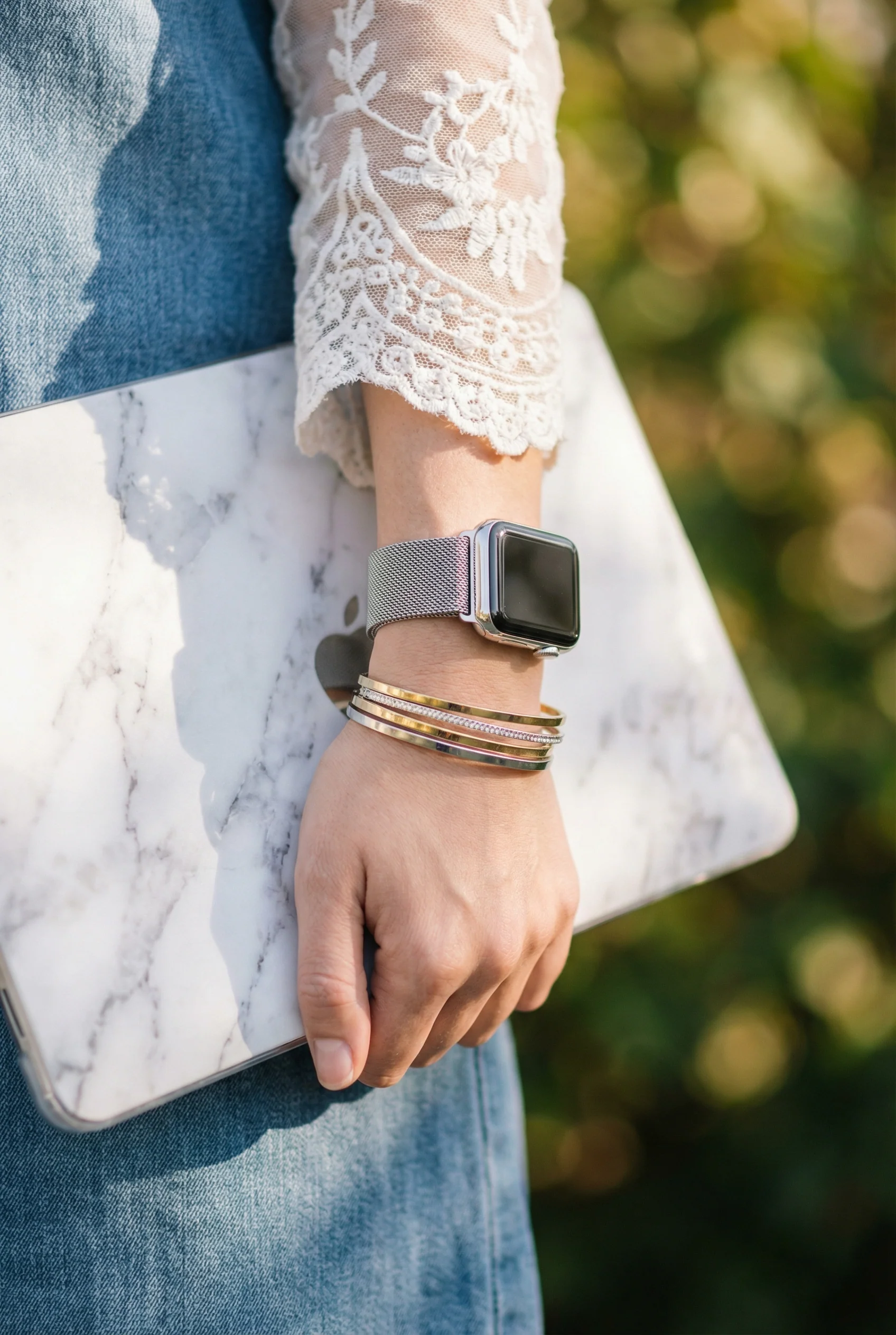 Apple Mesh Milanese Watch Band (Women's) - Image 3