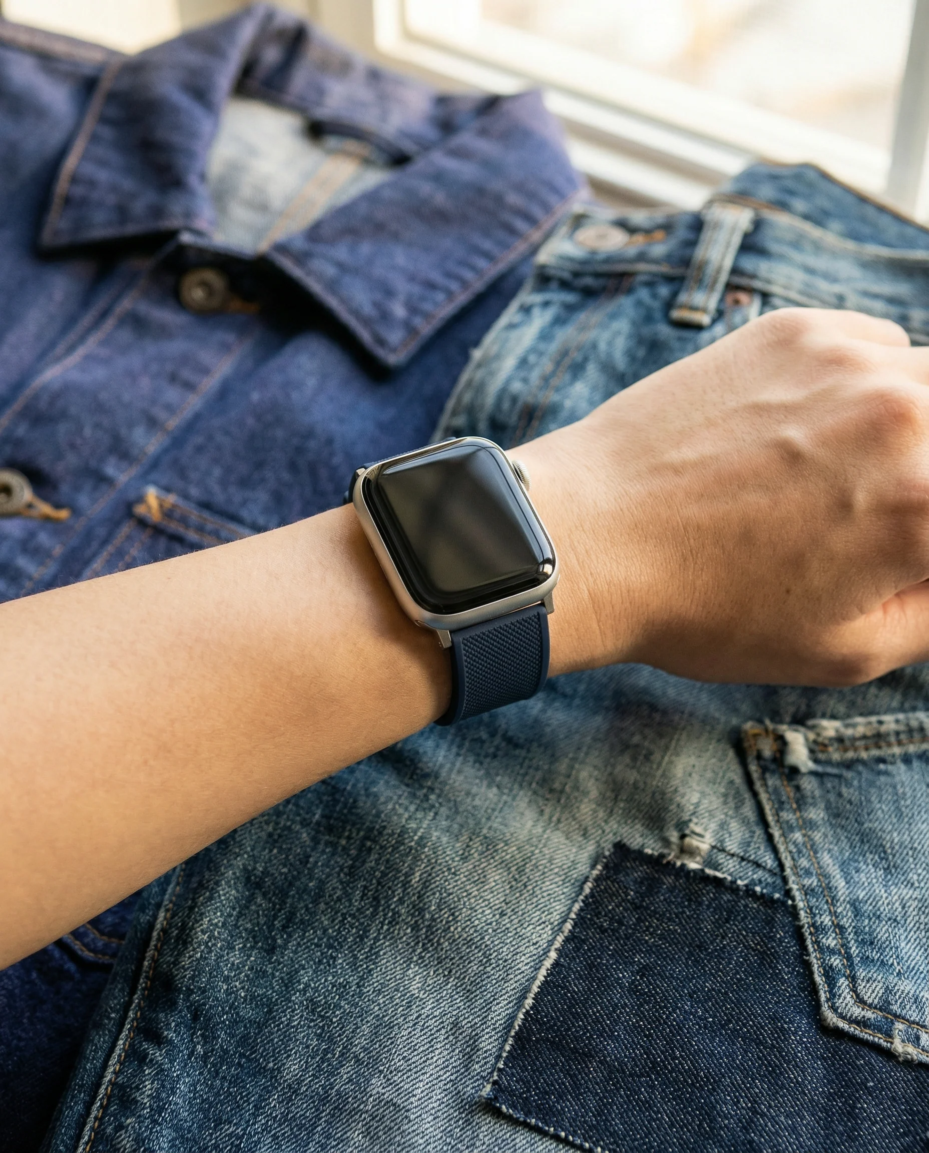 Apple Watch Elite Silicone Navy Blue Watch Band (Women's) - Image 2