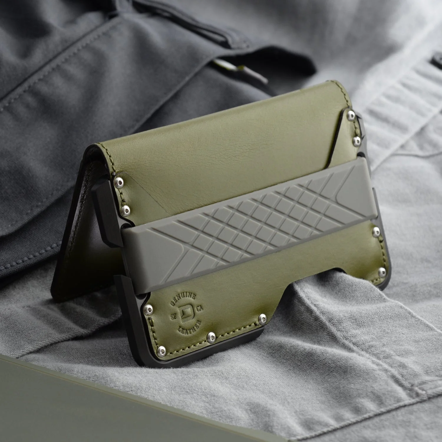 Dapper™ Bifold Wallet - Image 21