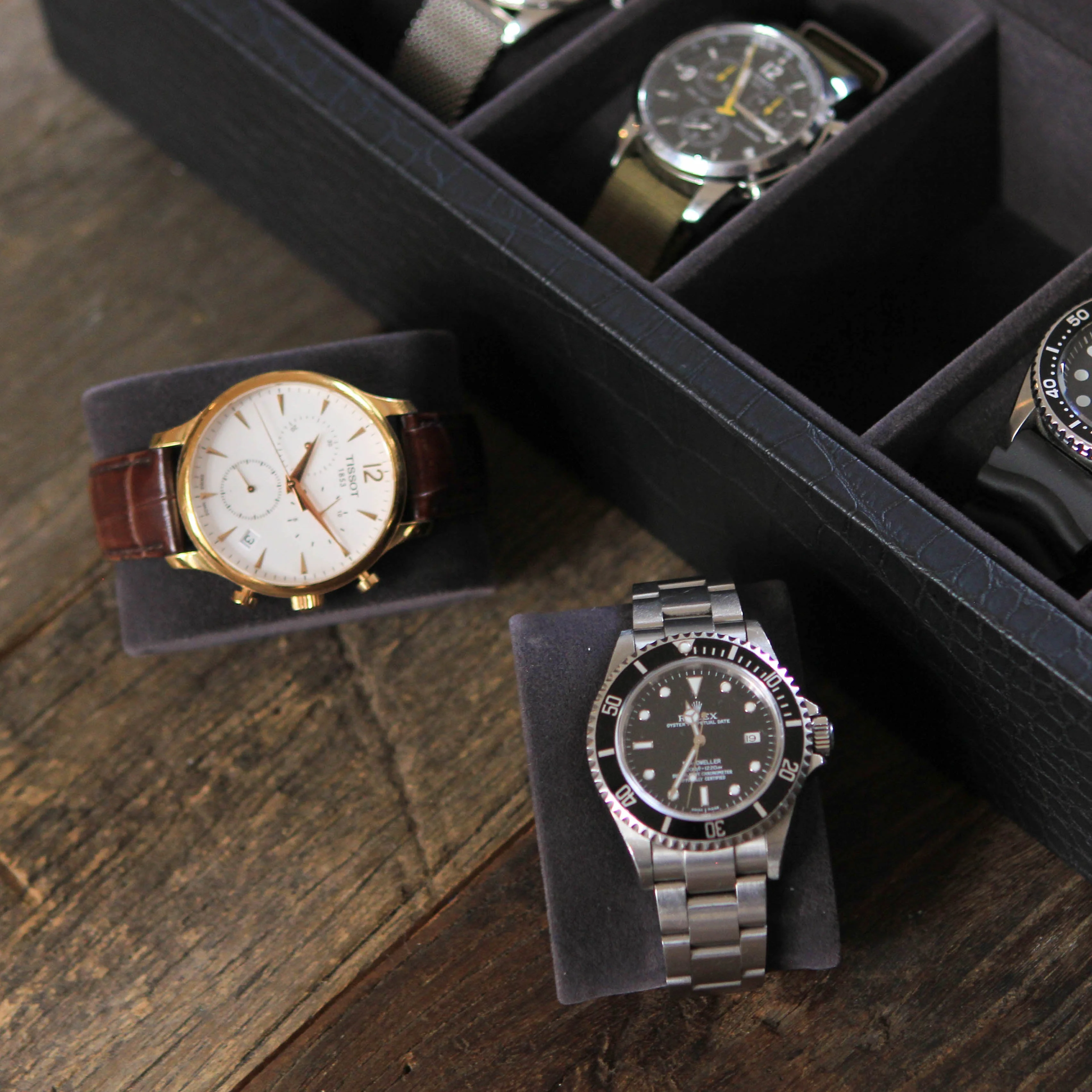 Faux Crocodile Watch Box - 6 Slot - Image 11