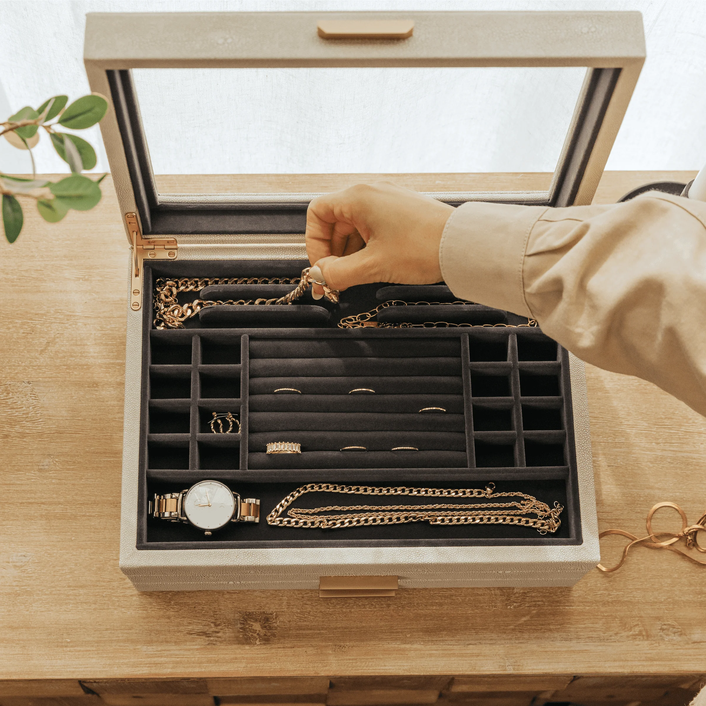 Sasha Large Jewelry Box - Image 7