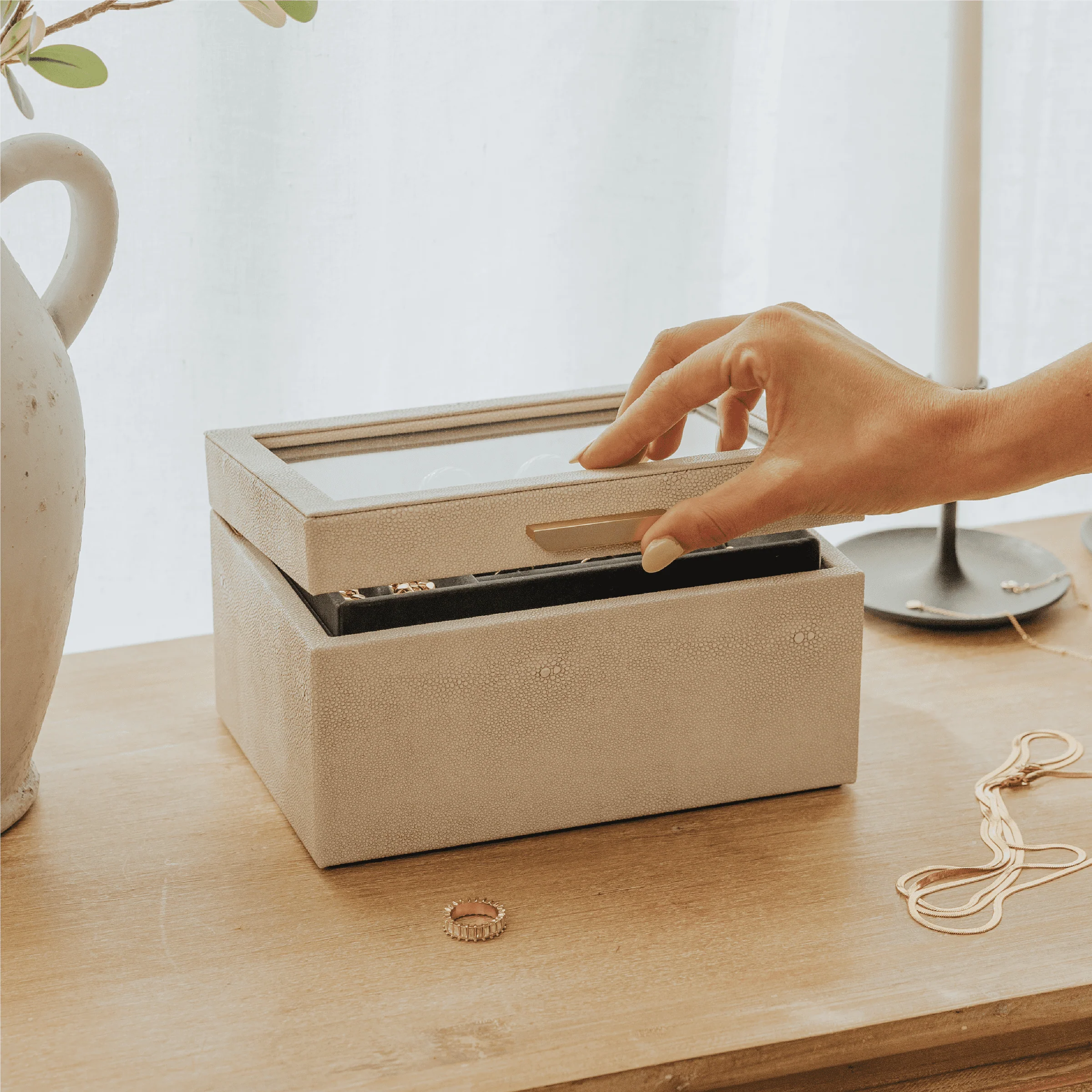 Sasha Small Jewelry Box - Image 8