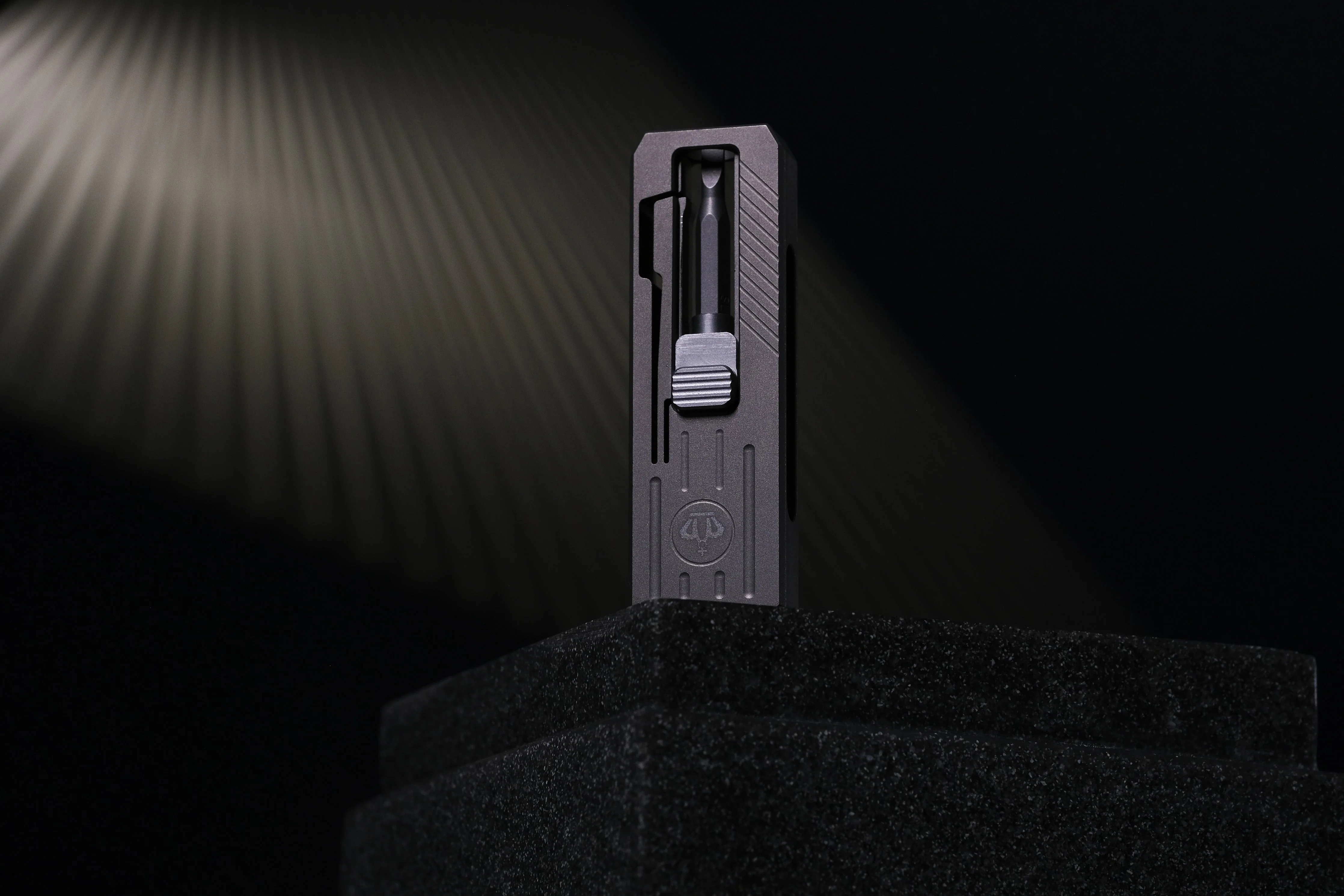 Slidecatch Grey Titanium - EDC Tool - Image 10