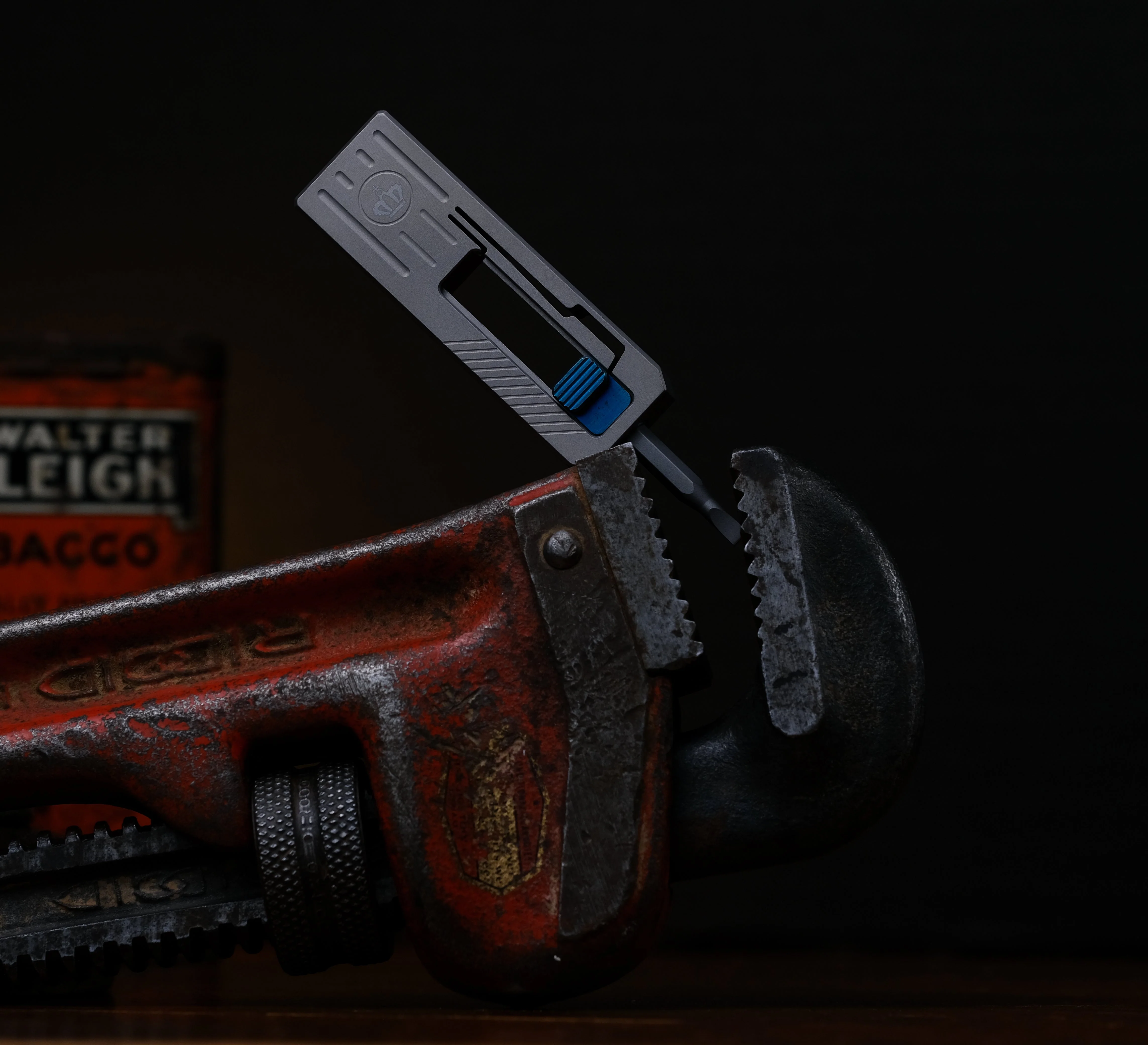 Slidecatch Grey Titanium - EDC Tool - Image 17